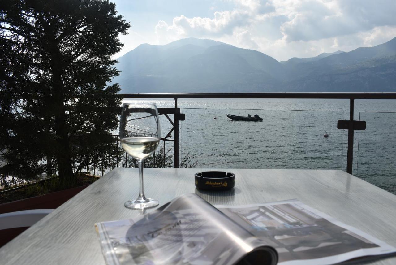 Hotel Garni Vela D'Oro Brenzone sul Garda Eksteriør billede